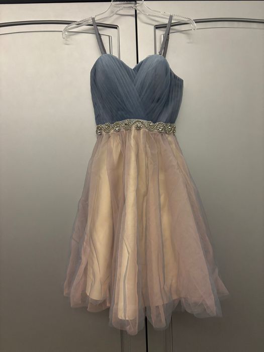 Młodzieżowa sukienka balowa