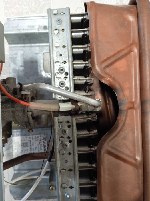 Esquentador JUNKERS com muito pouco uso.