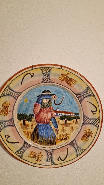 Prato com pintura