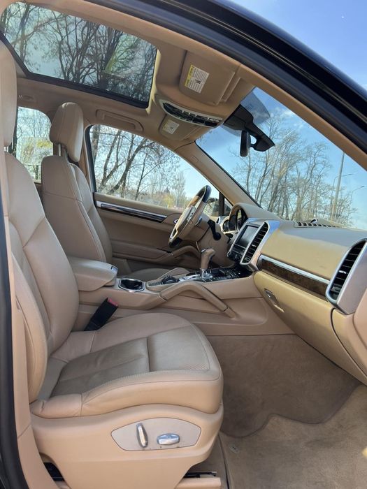 Porsche Cayenne Platinum Edition Обмін на електричний автомобіль