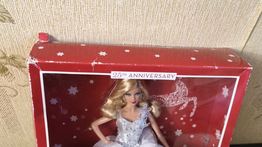 Колекційна Barbie Holiday 2013, 25th Anniversary