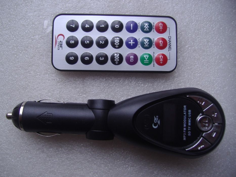 ФМ модулятор/ФМ трансмиттер (рабочий) выход SD ,microSD и USB