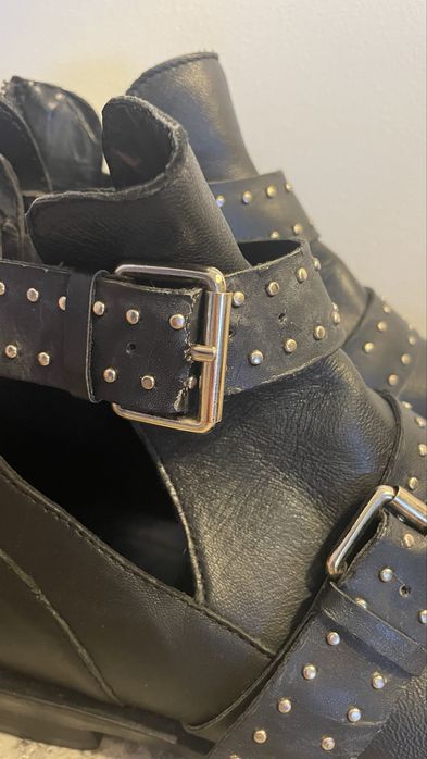 Botins pretos stradivarius