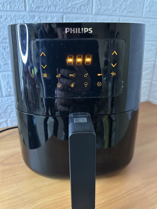 Мультипіч (Аерогриль) Philips Essential Airfryer HD9252