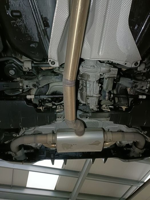 Linha de escape completa com Downpipe e panela com válvula Mercedes A3
