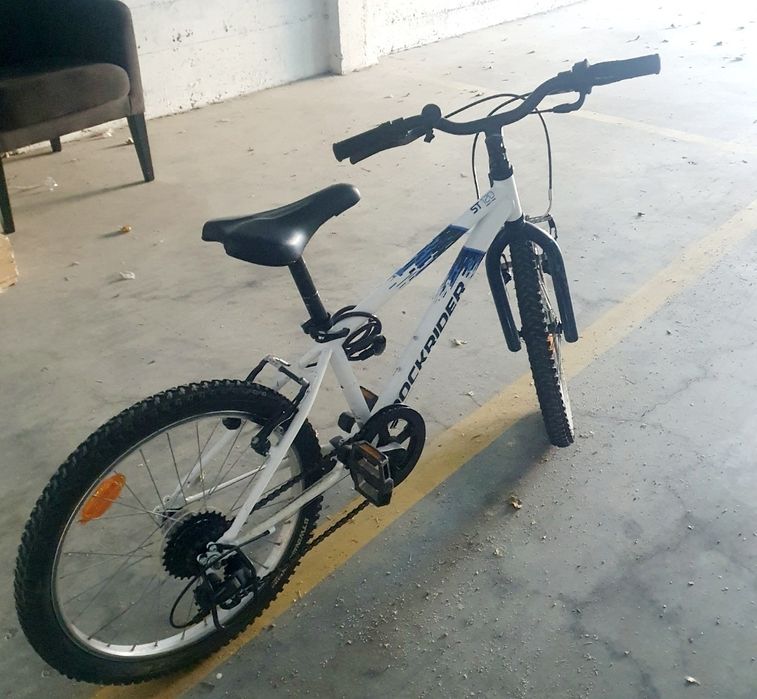 Rockrider 20" Mountain bike 6-9 yrs old, white