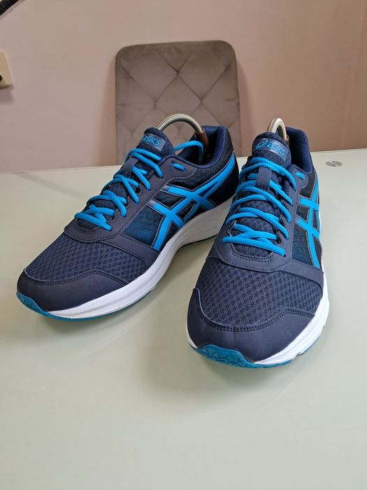 кросівки чоловічі asics