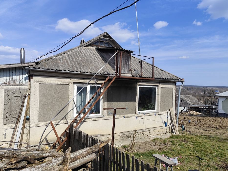 Продам будинок з умовами