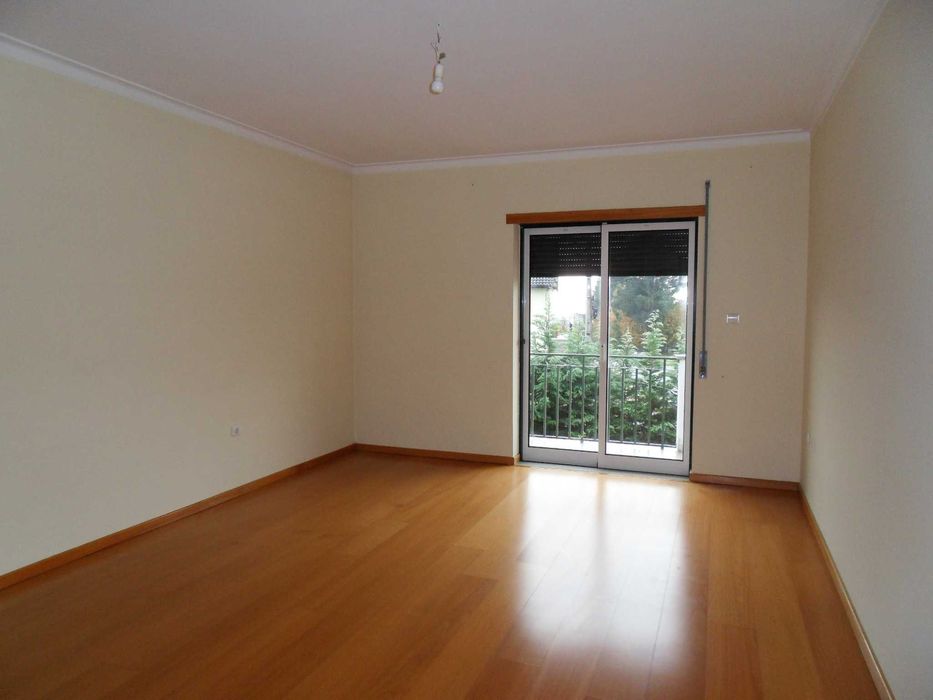 Excelente Moradia Isolada T5, 350m2, Aquec Central, Rio de Loba, Viseu