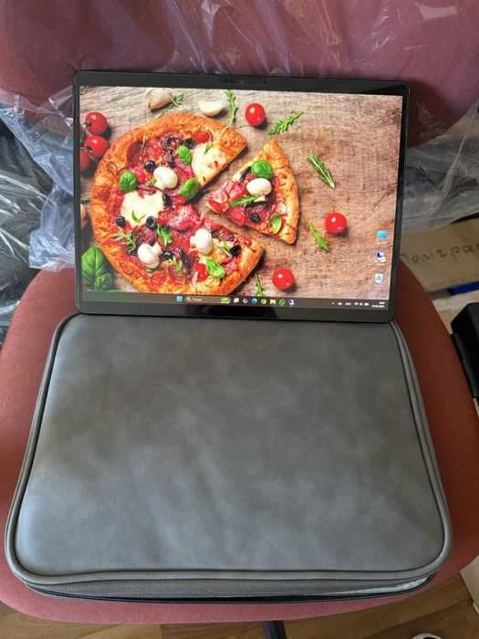 Microsoft Surface X (8/256)