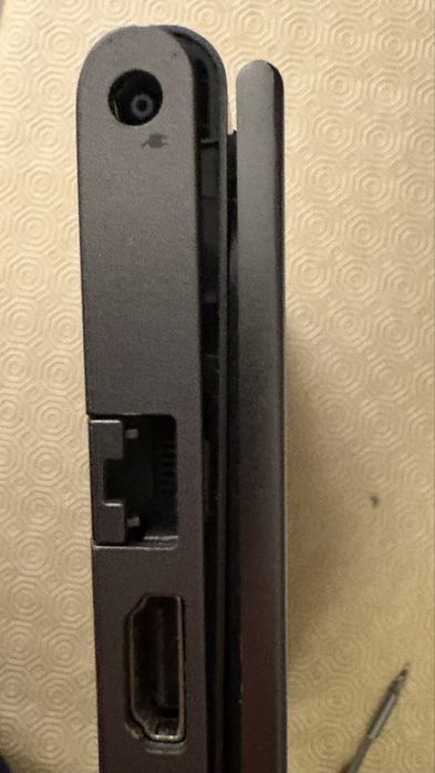 Portátil Dell Vostro 5568 i5 7ªGer 16GB RAM SSD (dobradica partida)