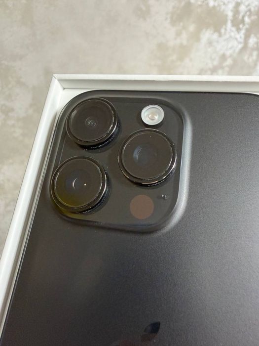 Iphone 16 pro 256 гб