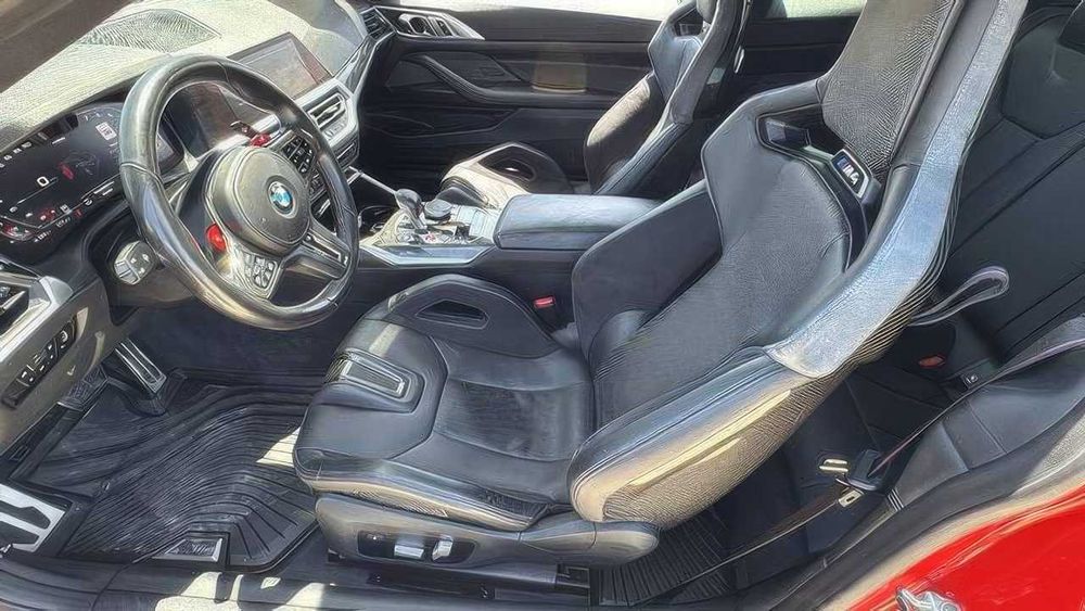 BMW M4      2021