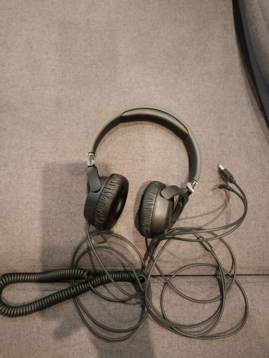 Słuchawki JBL T660 BTNC-uszkodzone.