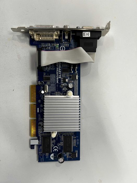 Karta graficzna Gigabyte 9250 128 MB