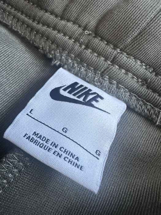 Spodenki nike tech L