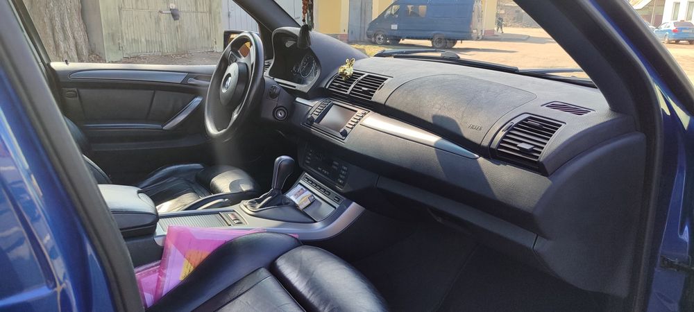 Продам BMW X5 M57