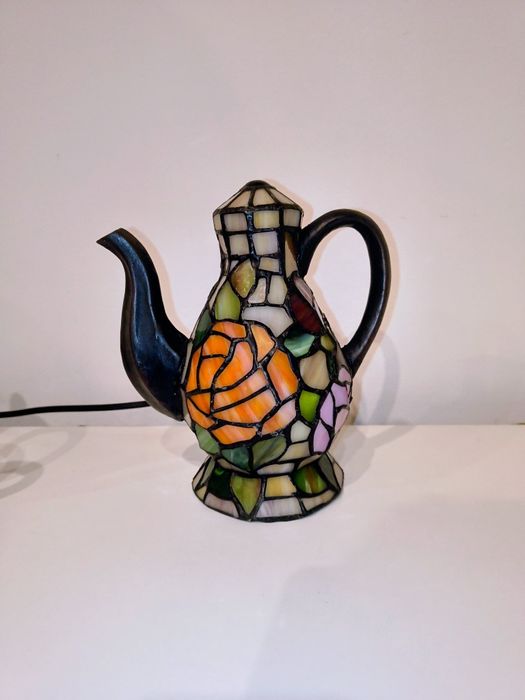 Tiffany lampa witrażowa stołowa / nocna / biurowa "imbryk"