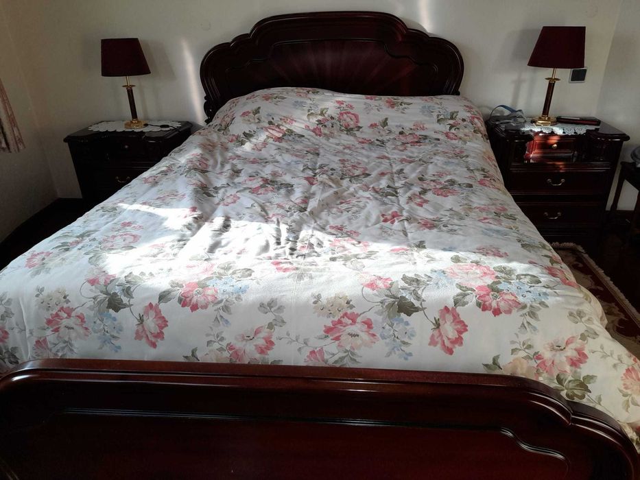 Venda de mobília de um quarto