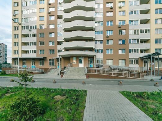 Подобово. Квартира. Вид на озеро. Новобуд. Метро Позняки, Харківська