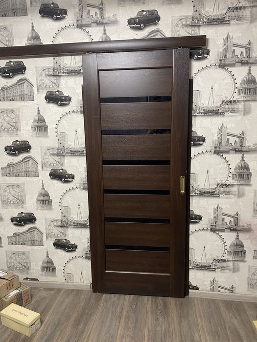 Двери дерево откатные