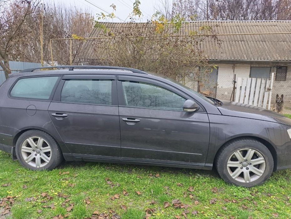Фольксваген Пасат В-6...1.6 mpi