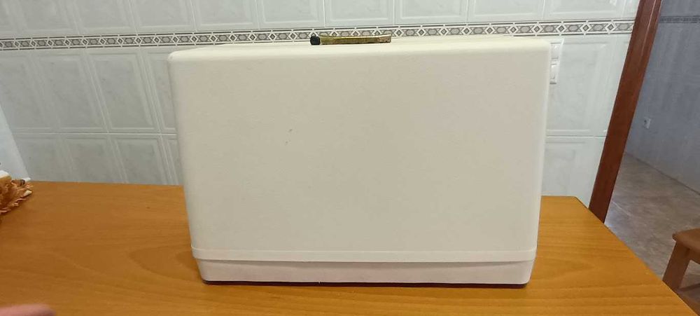 Máquina de Costura Deluxe zig-zag