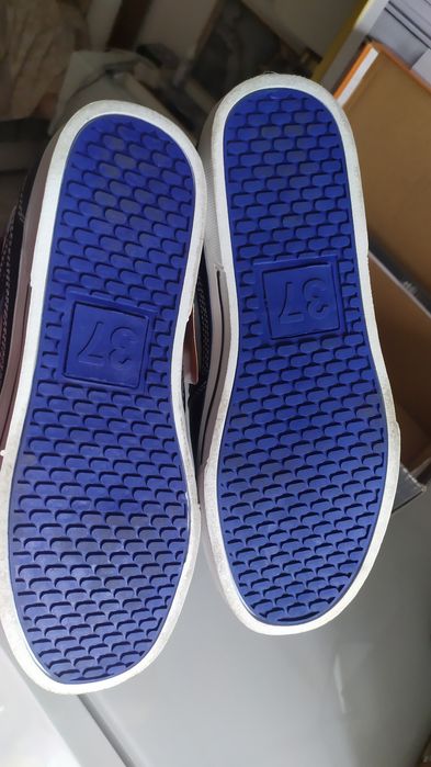 Tênis Memphis novos tamanho 37