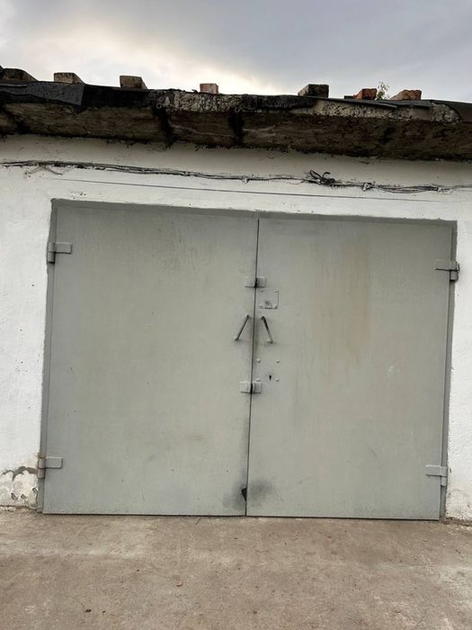 Продаж гаража місто Долина