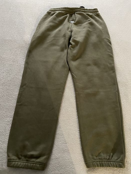 Продам новые брюки jogger.