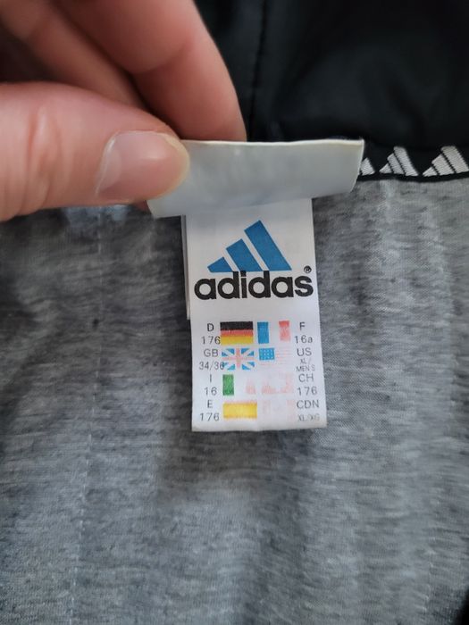 Oryginalna kurtka Adidas rozmiar M