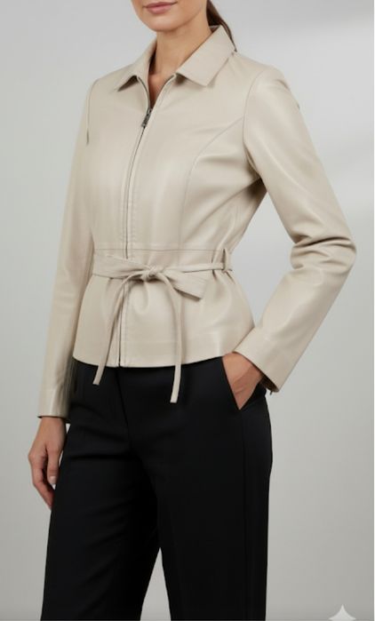 Casaco de pele verdadeira, muito fina , Tamanho S/M