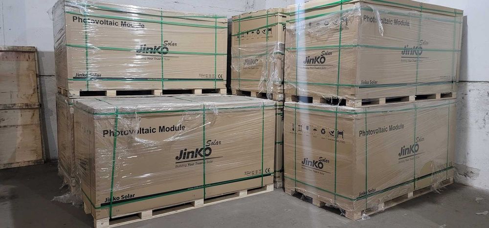 Сонячні панелі Jinko Solar, кріплення. Наявність в Києві, доставка