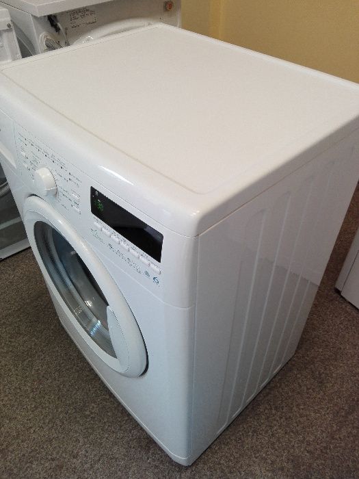 Piękna pralka Whirlpool i inne.
