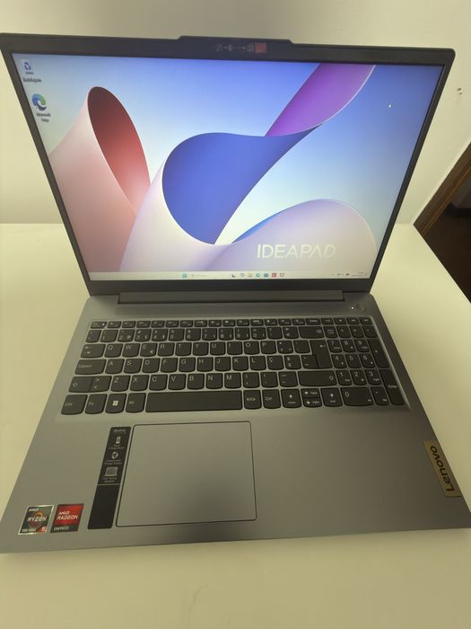 Ideapad slim 3 15amn8