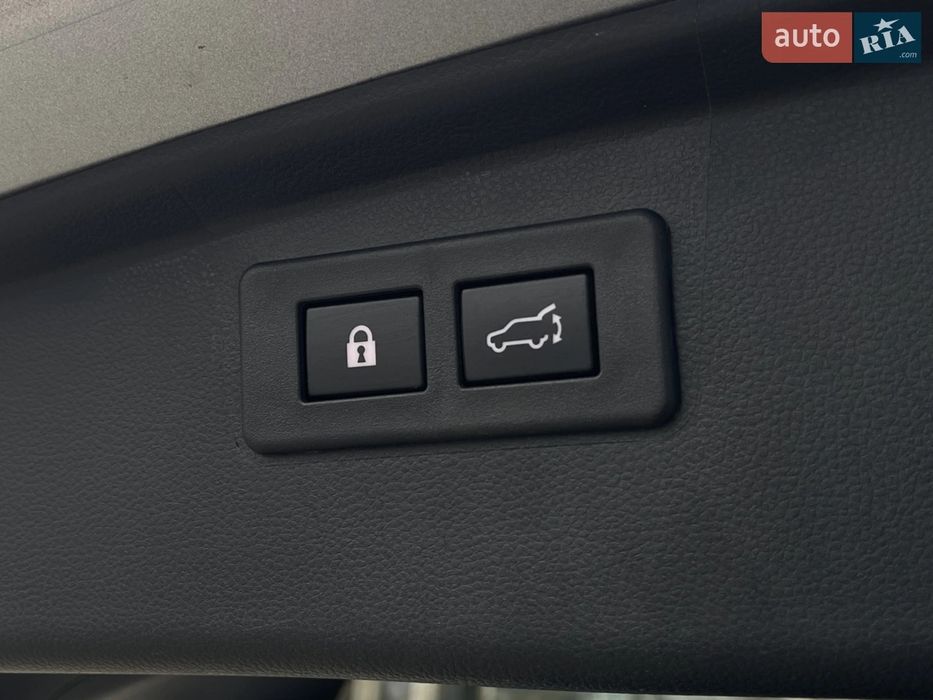 Субару Аутбек( 6 поколение )2020 2.5авт 52000км