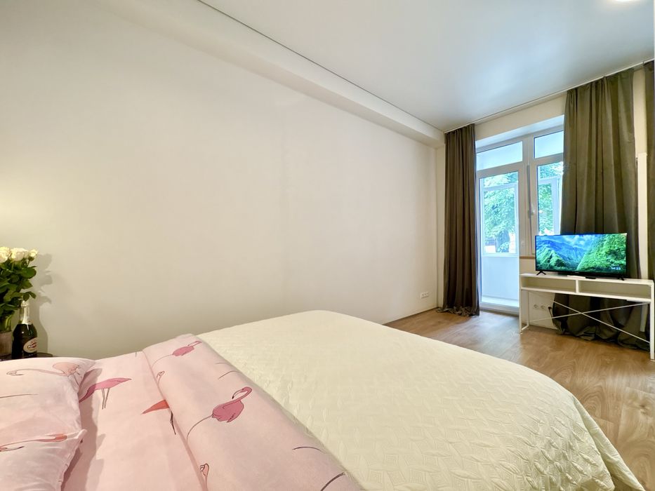 {19}Квартира посуточно подобово автономне опалення метро 23 августа