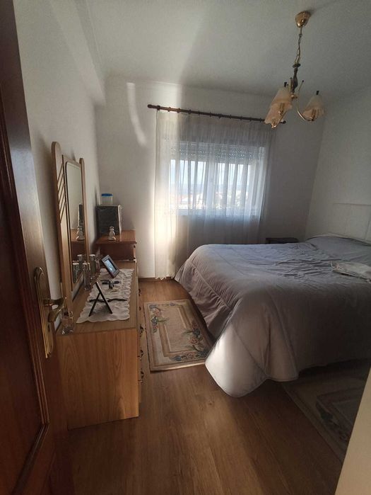 Apartamento T3 no Centro do Cadaval