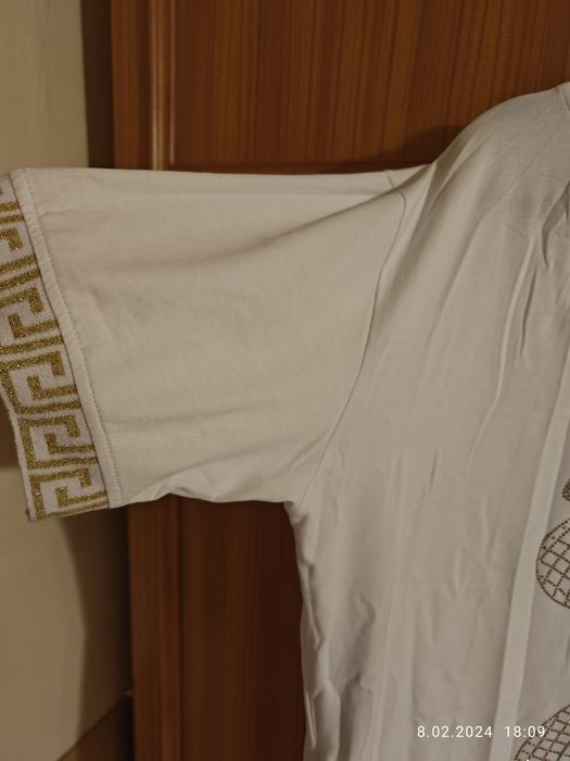 Biała sukienka z misiem