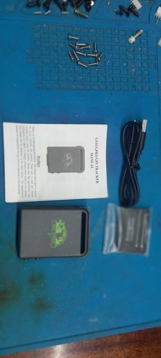 GPS трекер на simCard с микрофоном и крепяжем