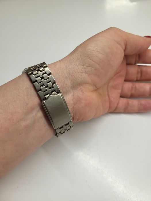 Жіночий наручний годинник Casio MTH-1018 Titanium