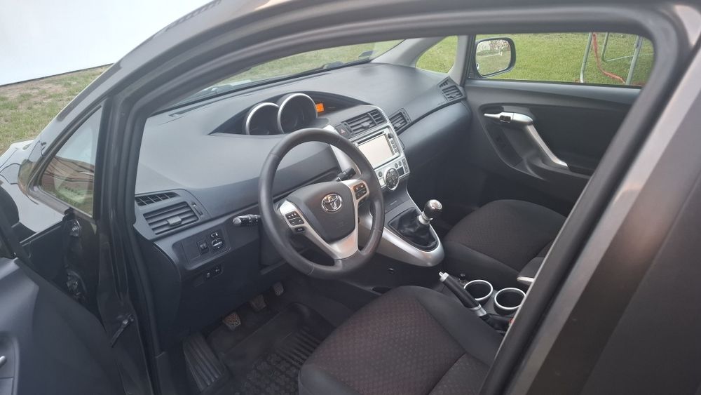 Toyota Verso 2010