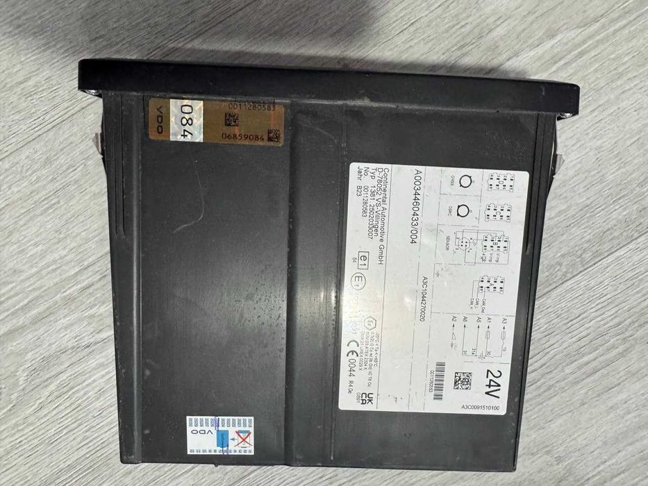 Електрична система 81.27101-6609 / 1381.2502033003 Тахограф(Tachograf)