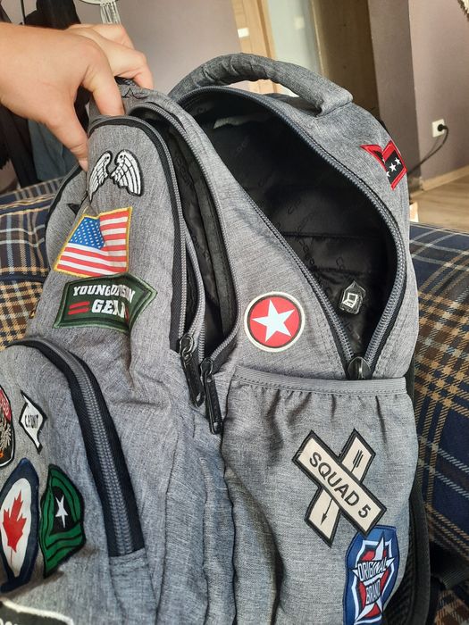 Plecak Coolpack z naszywkami 4przegrody