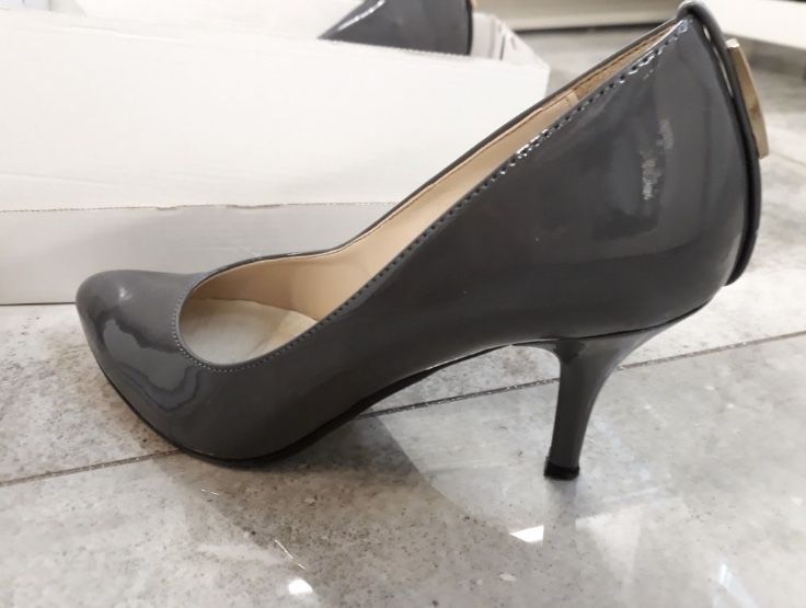 Buty czółenka  szpilki 38