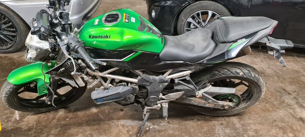 **Kawasaki Ninja 125 ** 21'**Silnik kompletny
