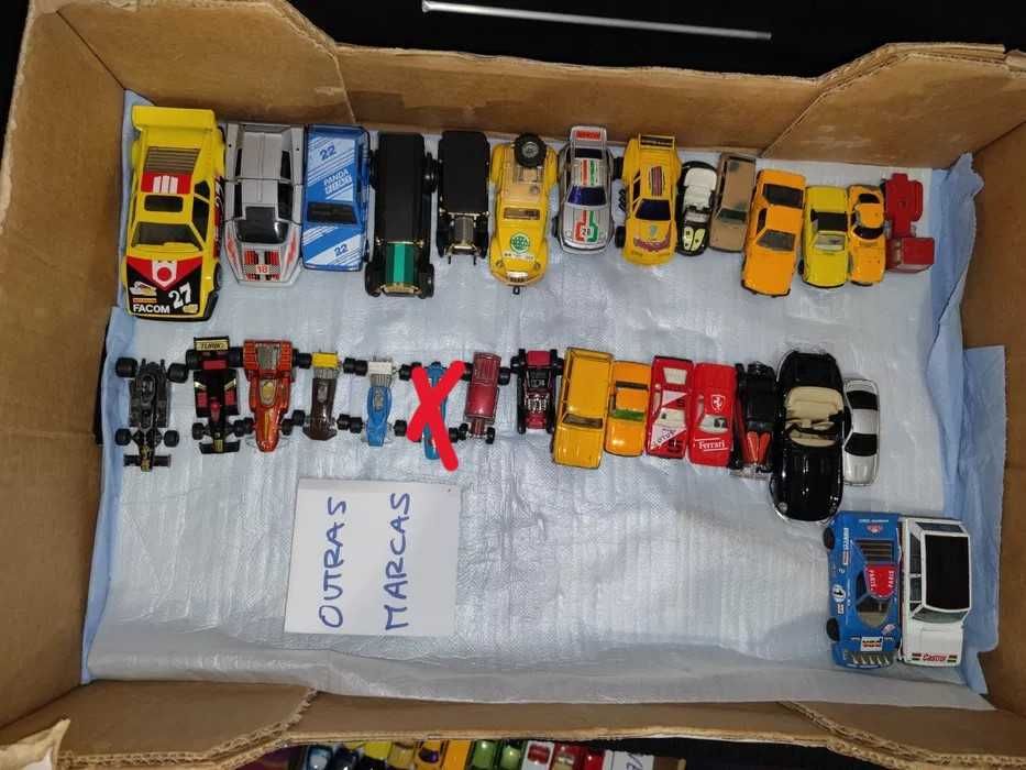 Coleção de Carros miniatura - vendo tudo