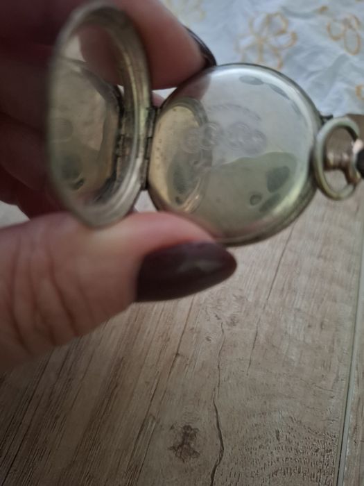 Antyk- zegarek busola