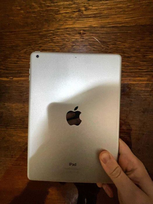 Продам IPAD AIR 1 64GB