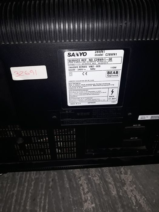 Televisor Sanyo com comando64729492605186122